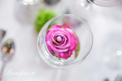 Blumenarrangements_auf_Hochzeiten_by__Brautfoto.at__1793_599f99c3a19
